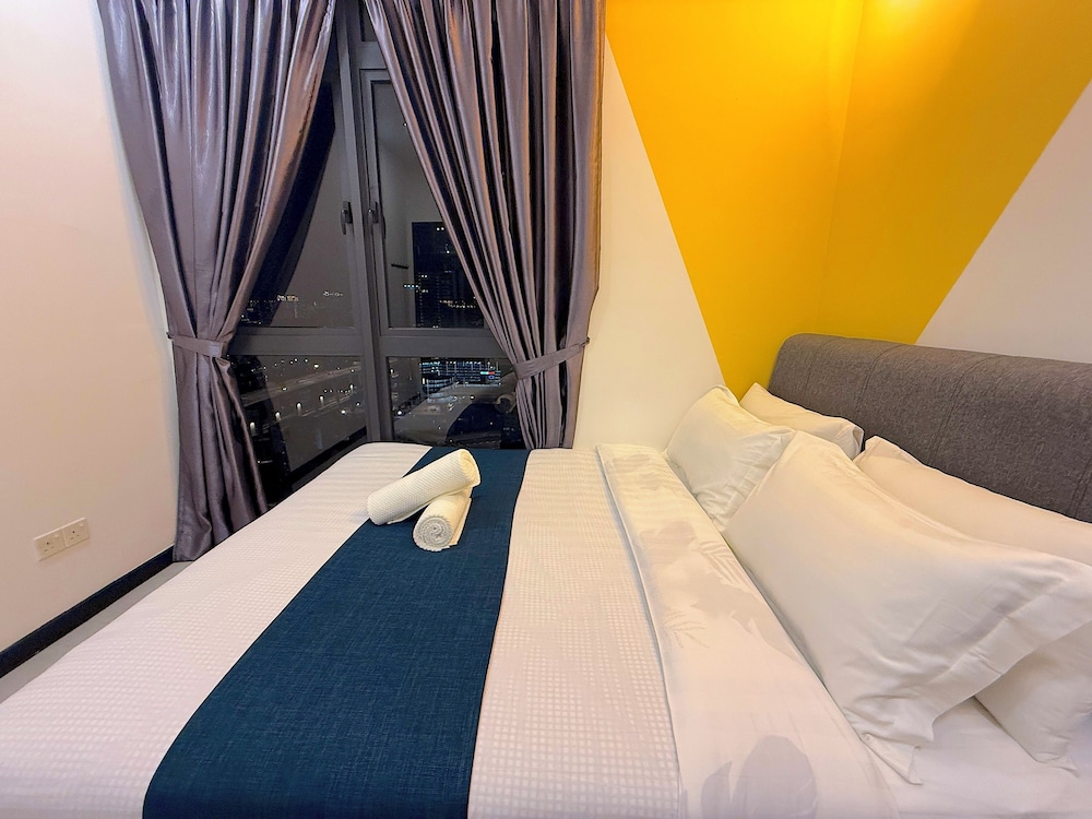 Exclusive Apartment, 2 Bedrooms, Refrigerator, City View