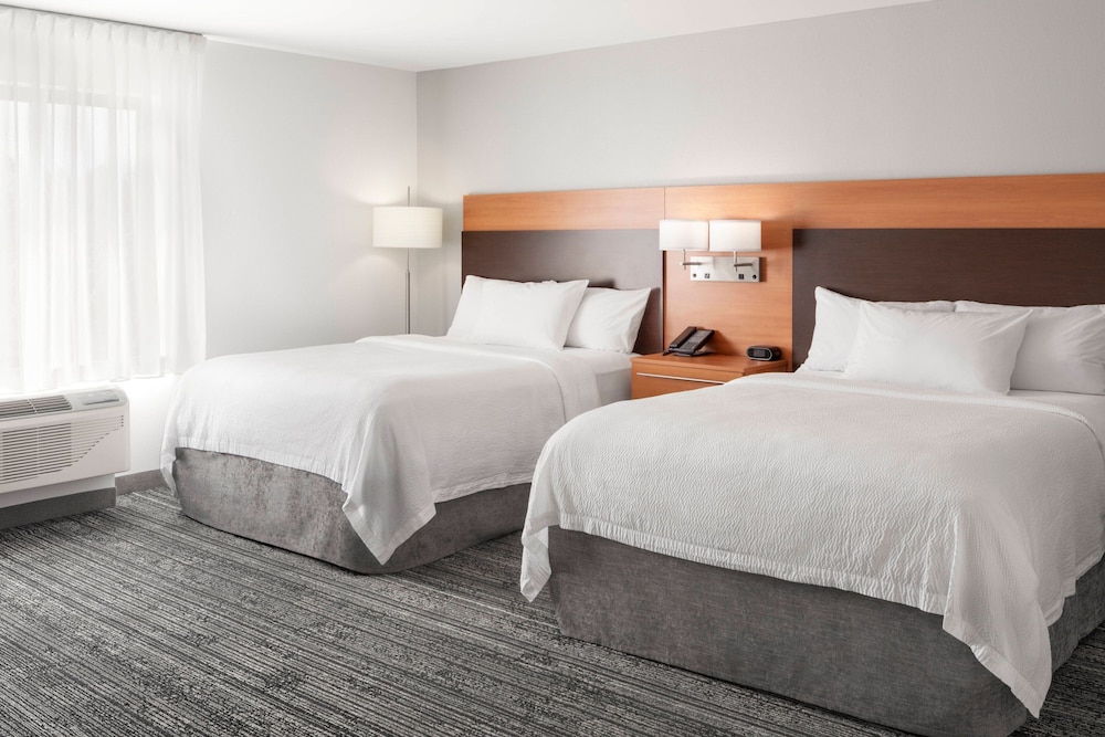 Studio, 2 Queen Beds (Mobility Accessible, Tub) photo 3