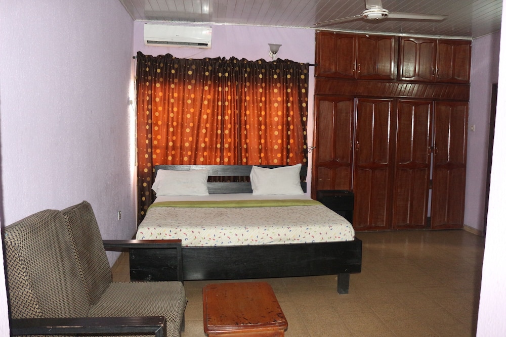 Standard Room photo 1