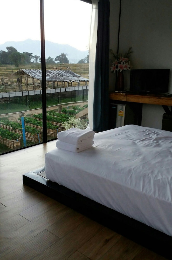Room, 1 Queen Bed, Mountain View photo 1