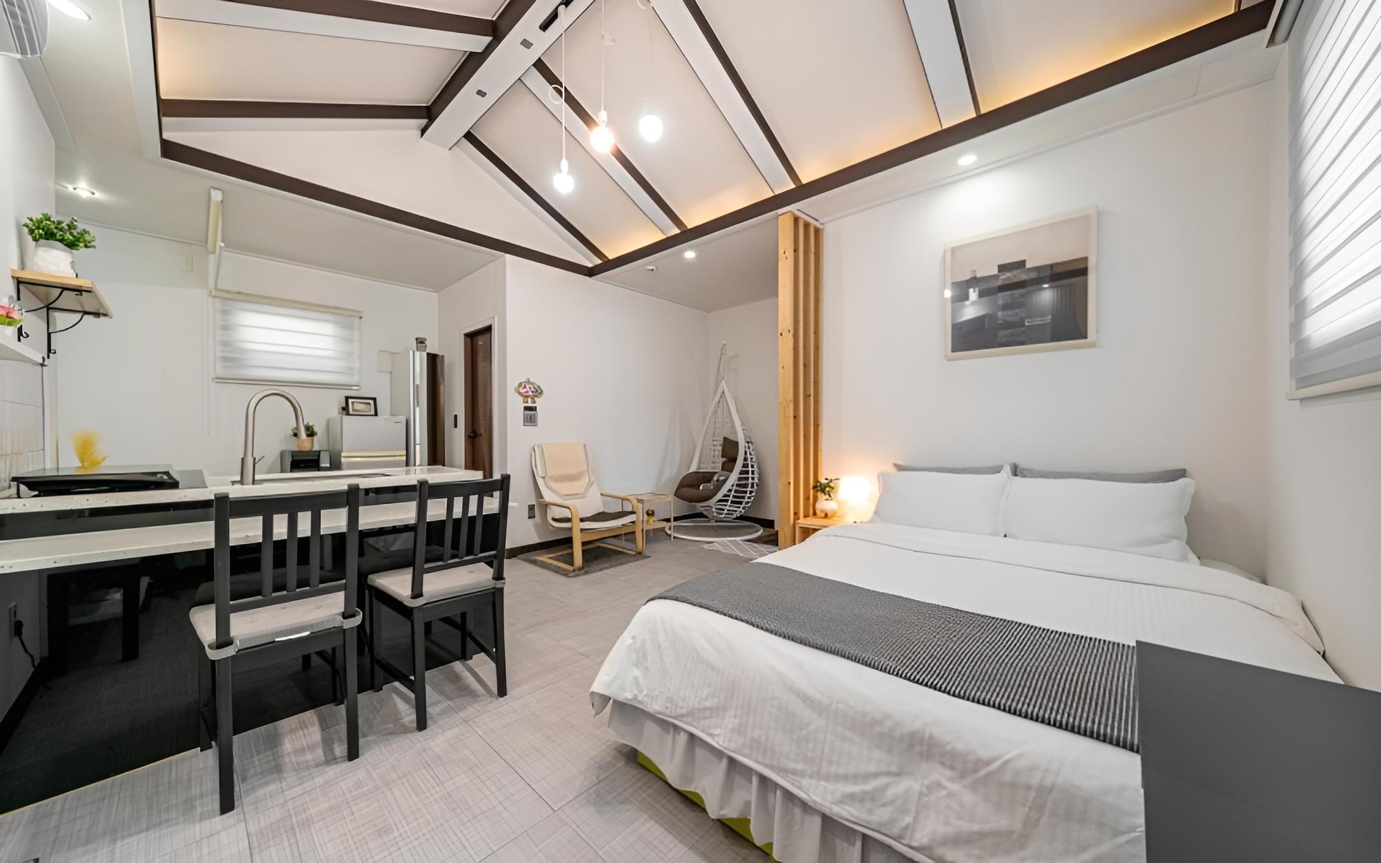 Room (A2 (Whirlpool Spa additional people o) photo 2