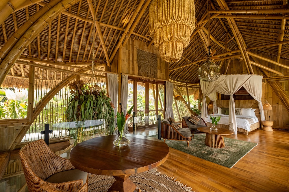 Luxury Villa, 1 King Bed, Hot Tub, Valley View