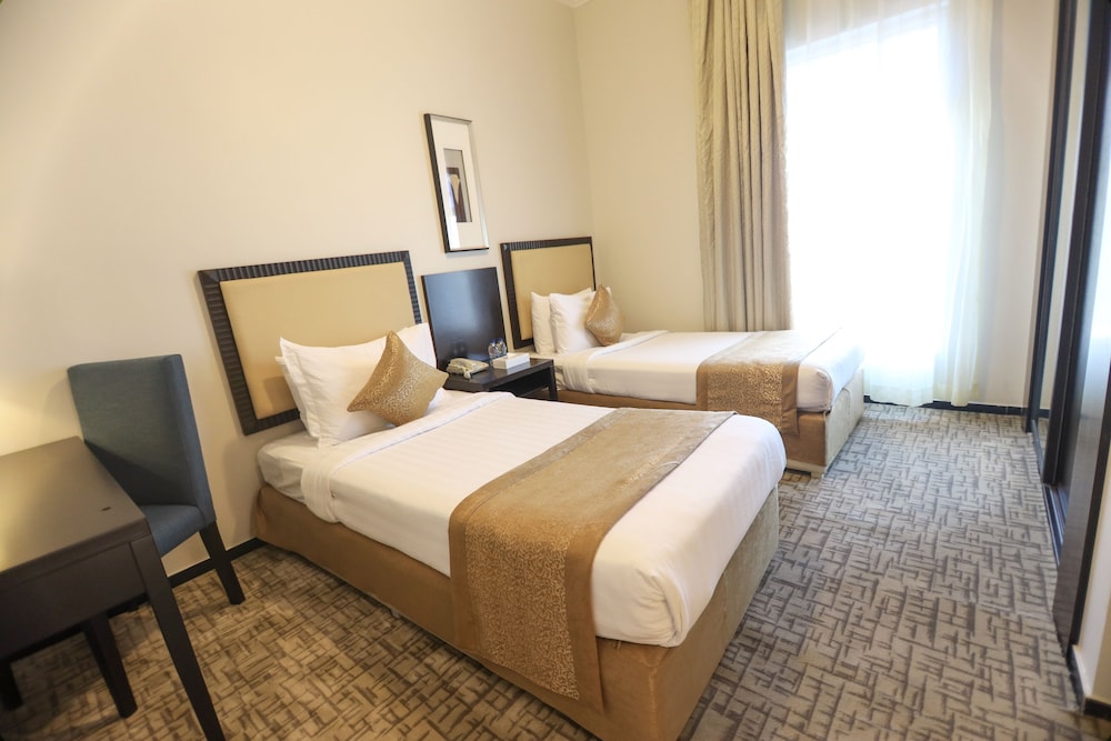 Family Suite, City View - Photo 5