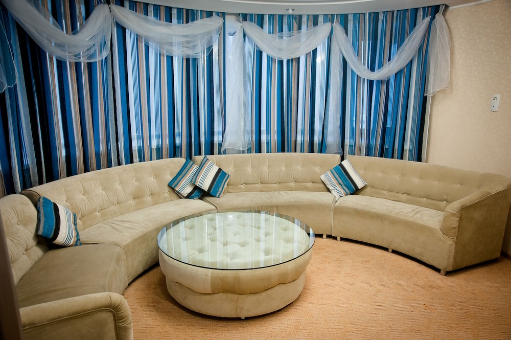 Suite, 1 Bedroom photo 1