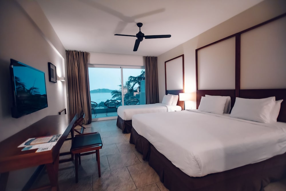 Room, Multiple Beds, Ocean View (Concept, Triple)