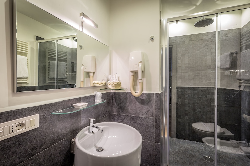 Superior Double Room - Photo 32