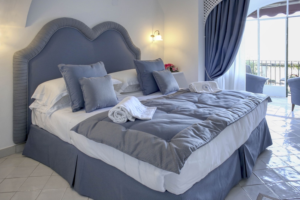 Deluxe Double Room, Sea View photo 2