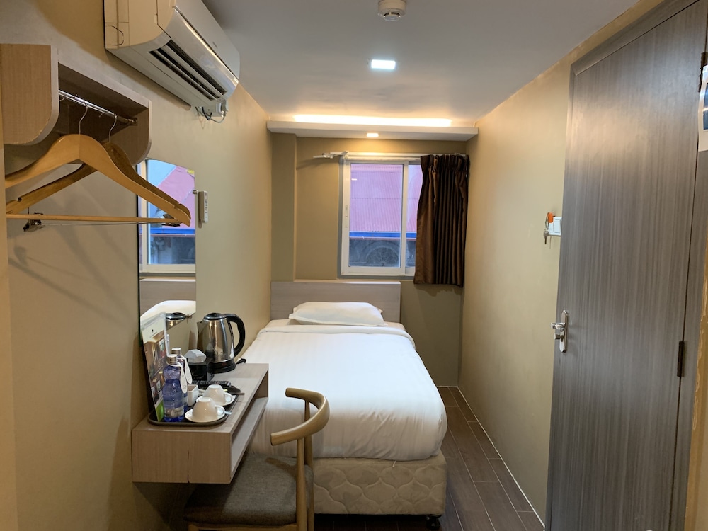 Economy Double or Twin Room photo 2