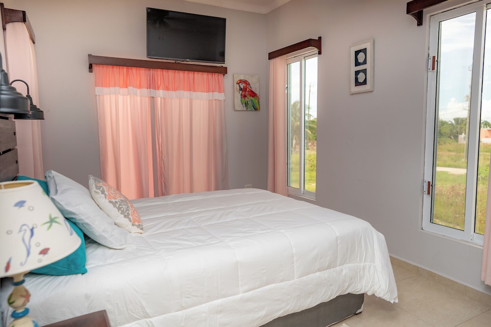 4 Bedroom Master Villa (Vacation Beach Home) photo 3