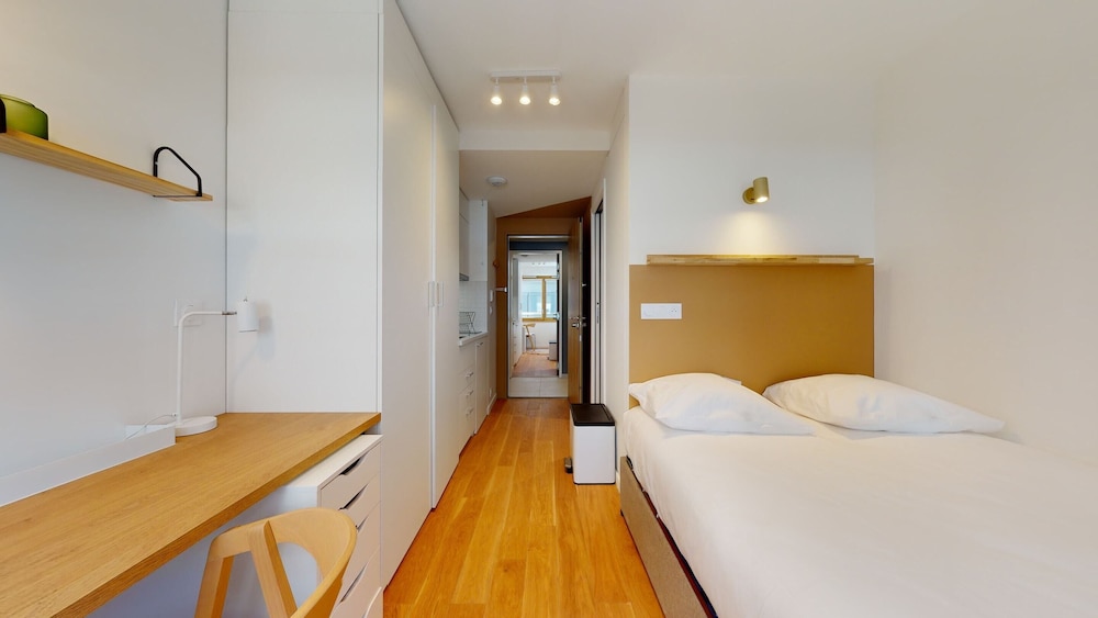 Apartment photo 3
