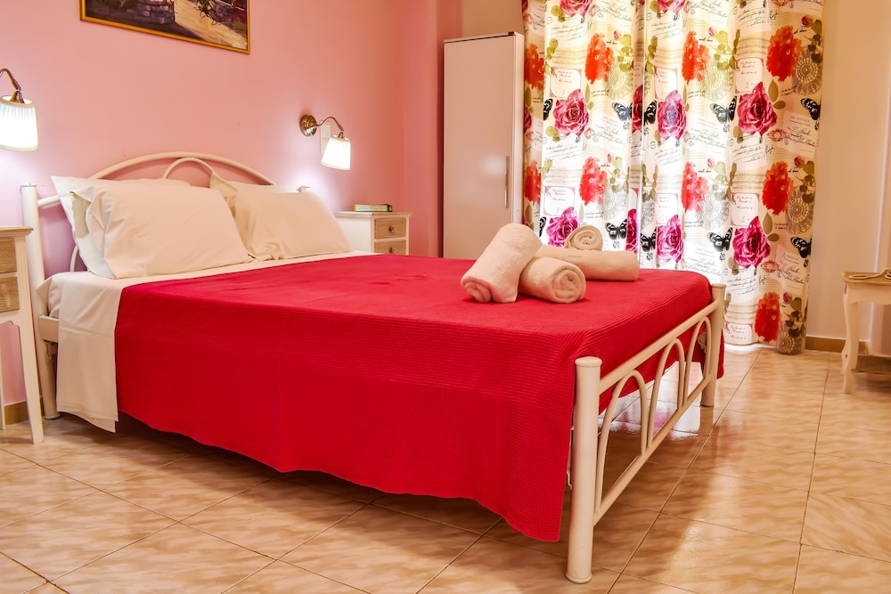 Family Duplex, Connecting Rooms, Corner