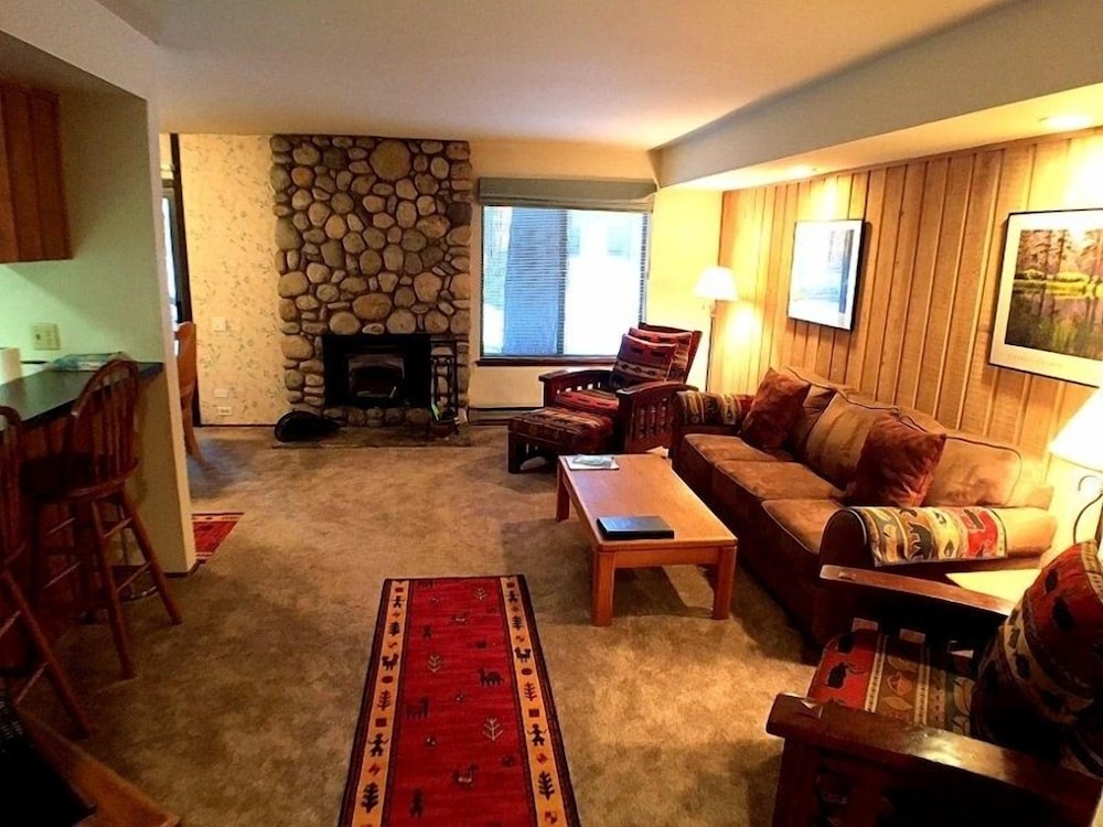 Condo, 1 Bedroom