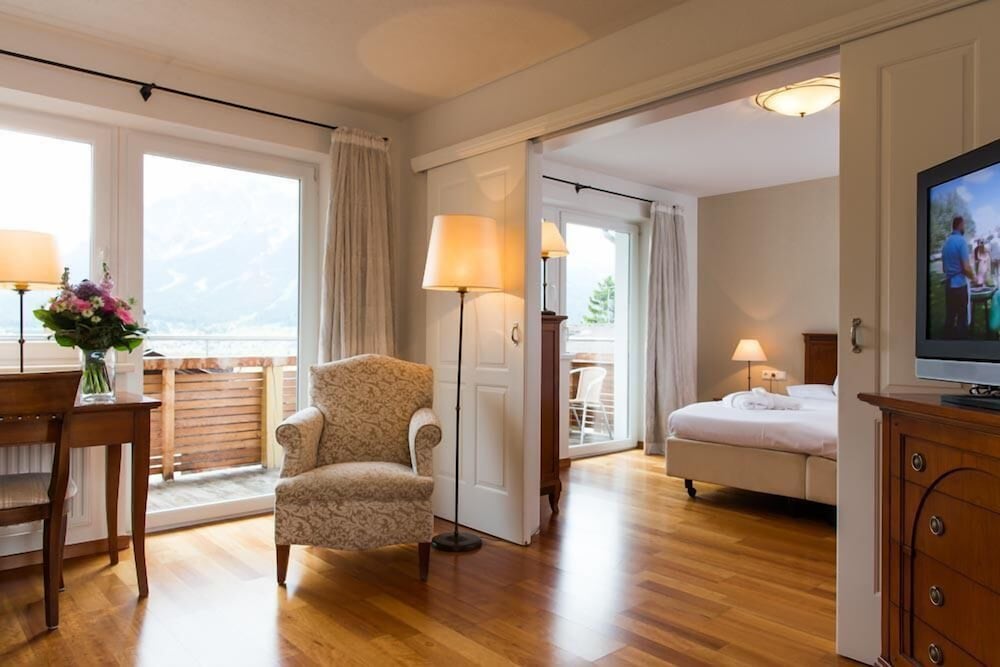 Deluxe Suite, 2 Bedrooms, Balcony (Poesie) photo 2