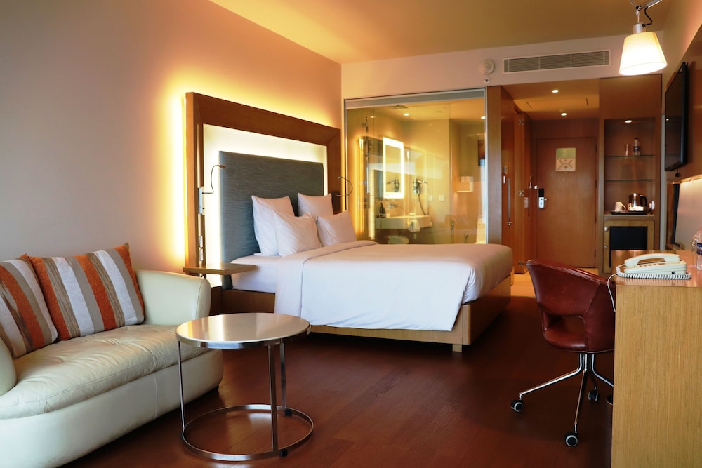 Premier Room, 1 Queen Bed Premier Room, 1 Queen Bed