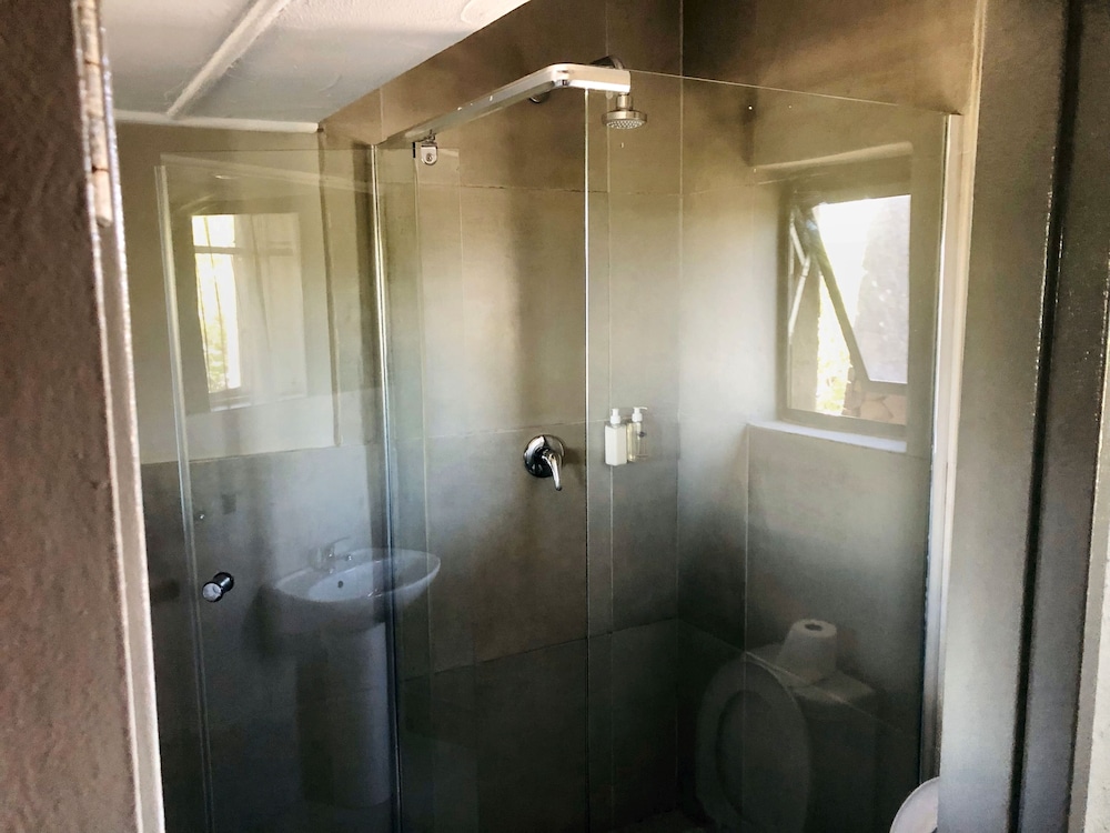 Standard Twin Room, 2 Twin Beds - Photo 17
