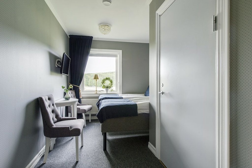 Standard Double Room, 2 Twin Beds photo 2