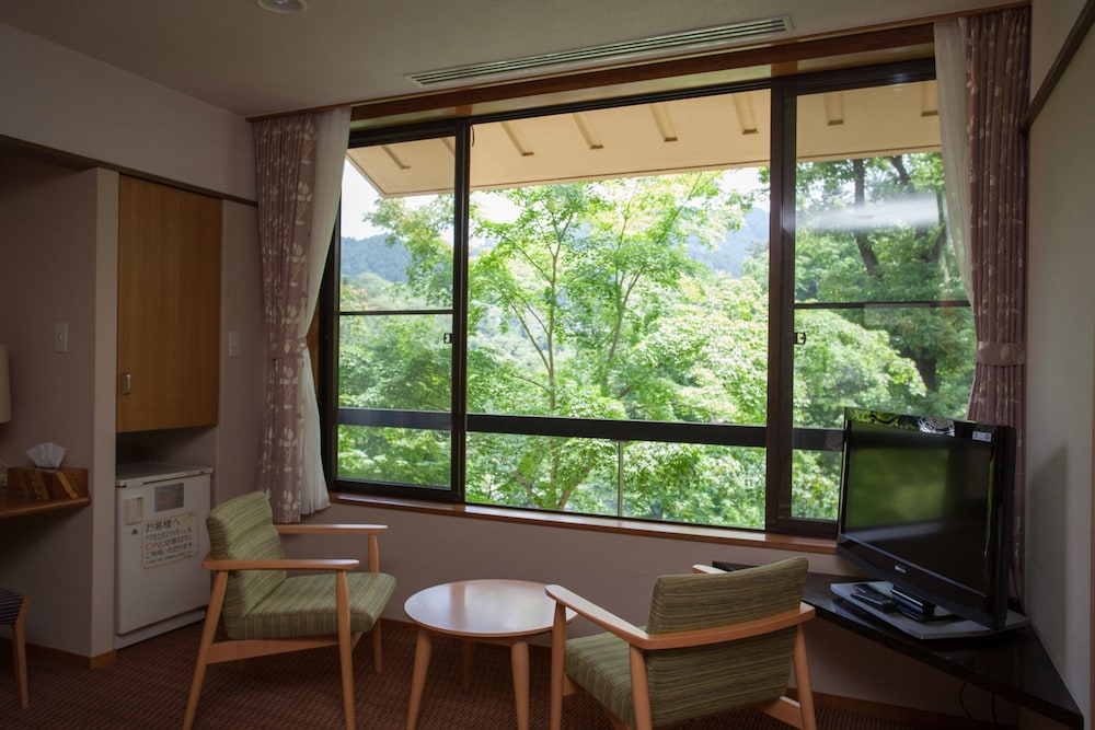 Standard Japanese/Western Style Room, River View photo 2