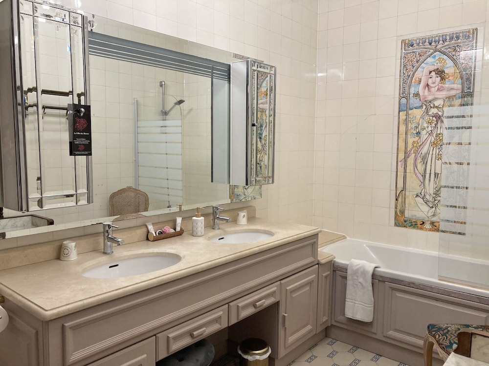 Grand Triple Room photo 2