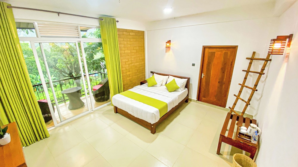Classic Double Room, Balcony photo 1