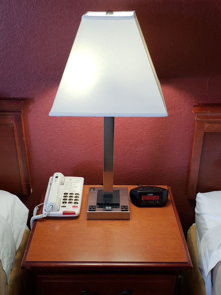 Standard Double Room, 2 Queen Beds, Non Smoking - Photo 7