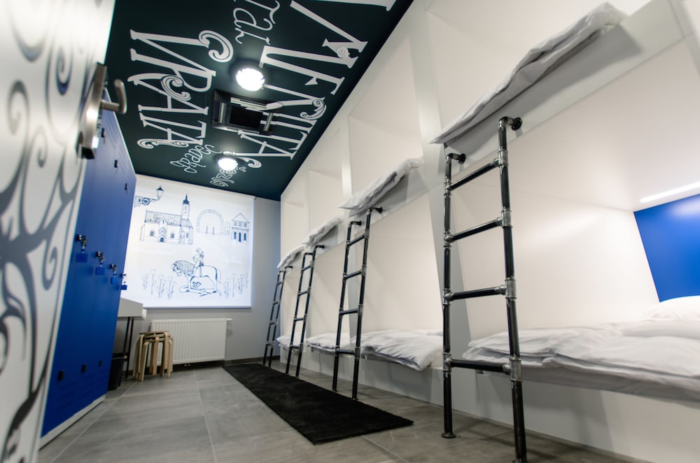 Shared Dormitory, Mixed Dorm (Bed in 8 Bed-Dormitory)