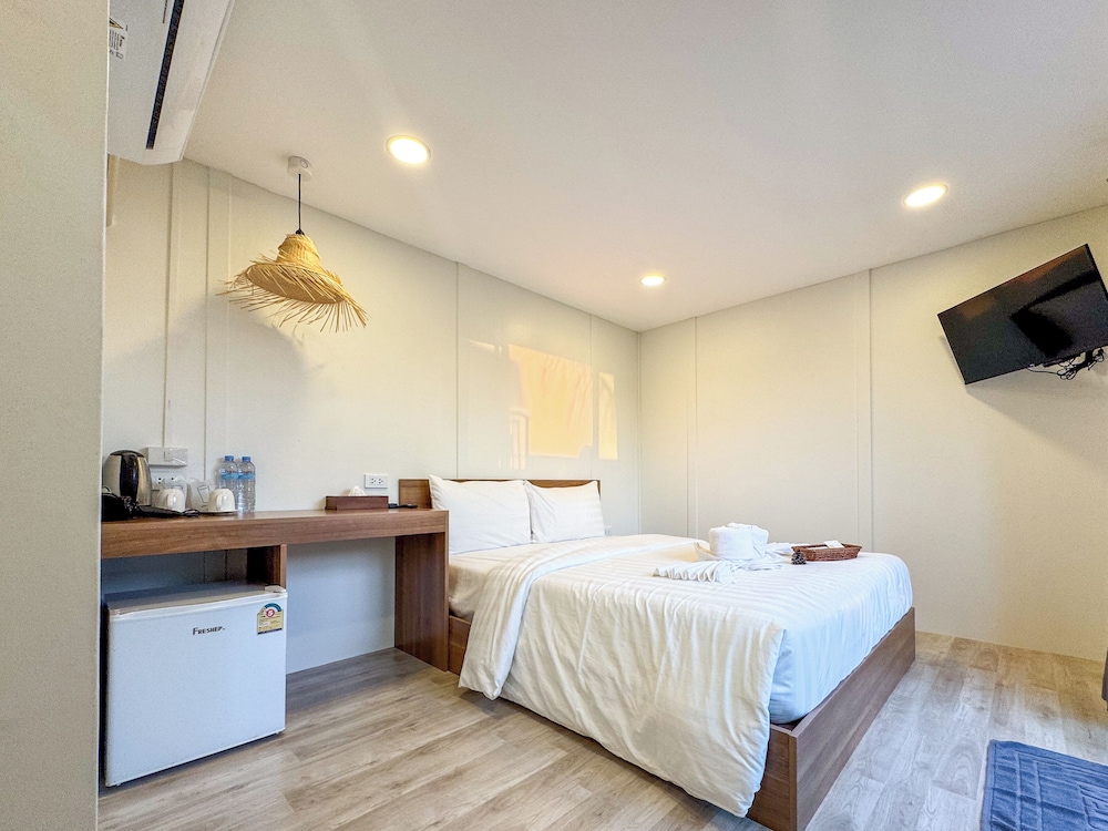 Superior Room, Garden View