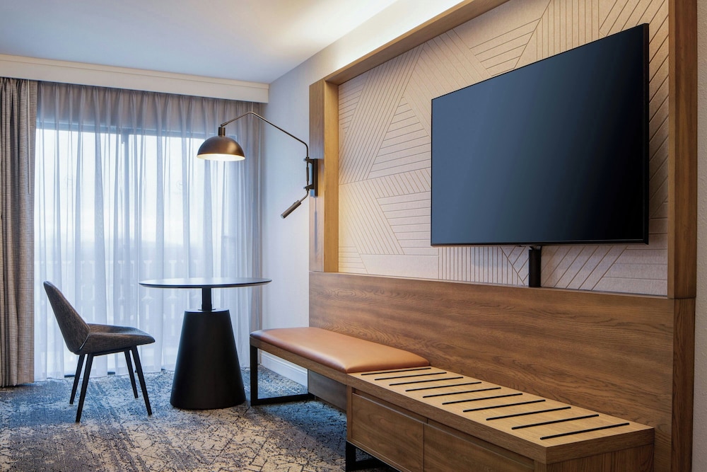 Premium Room, 2 Queen Beds (Mobility Accessible, Tub) photo 1
