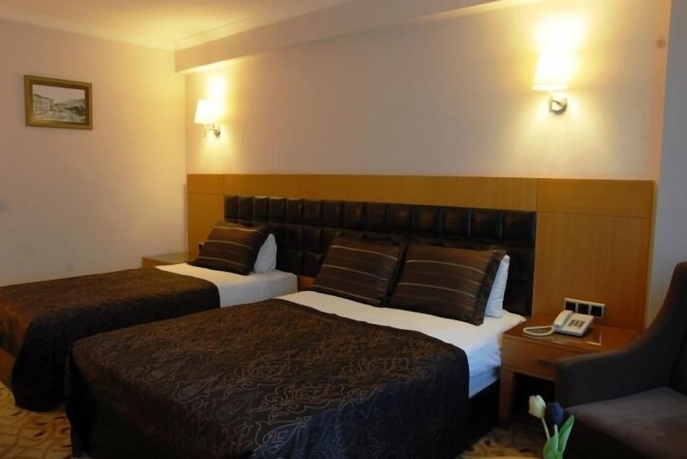 Standard Room photo 2