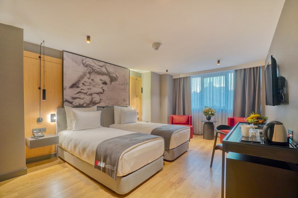 Deluxe Double or Twin Room - Photo 18