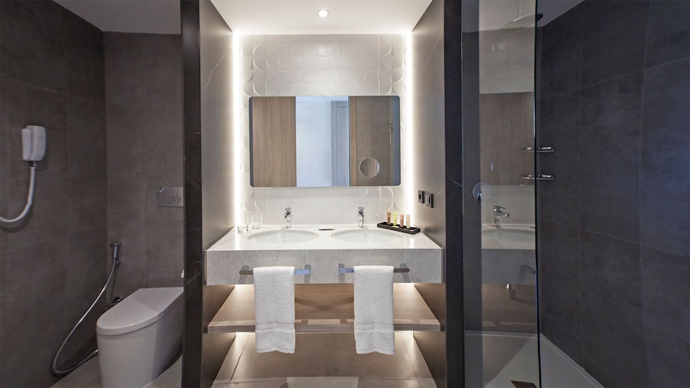 Premium Double Room, Terrace thumbnail 6