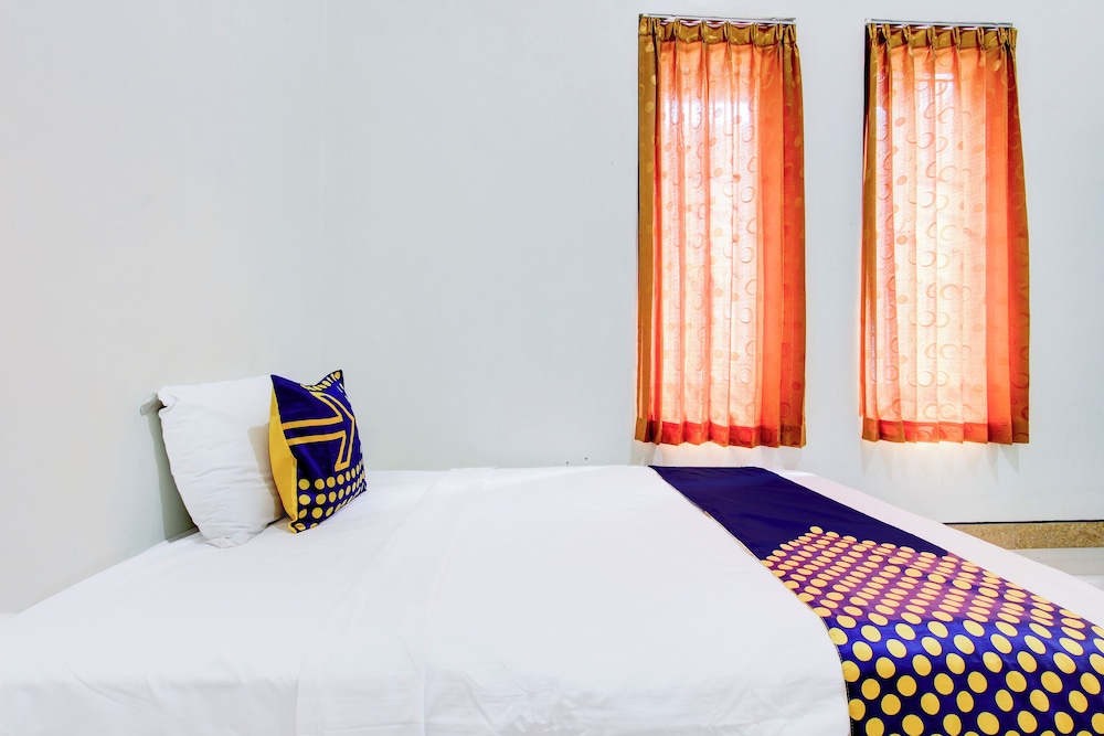 Basic Triple Room
