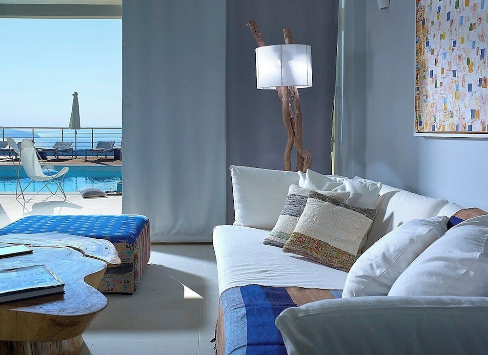 Luxury Villa, 4 Bedrooms, Private Pool, Sea View