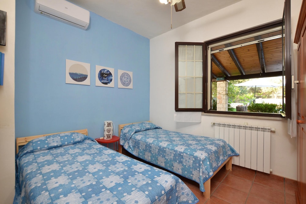 Family Villa, Multiple Bedrooms, Mountainside (Villa Torres) photo 1