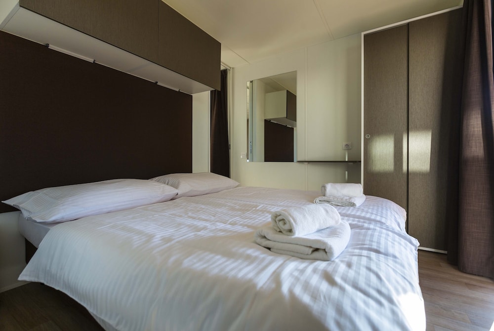 Casa mobile Luxury, 2 camere da letto, terrazzo, vista mare (EVO Green)