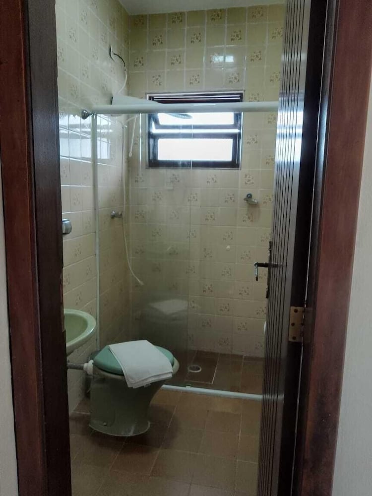 Standard Single Room - Photo 4