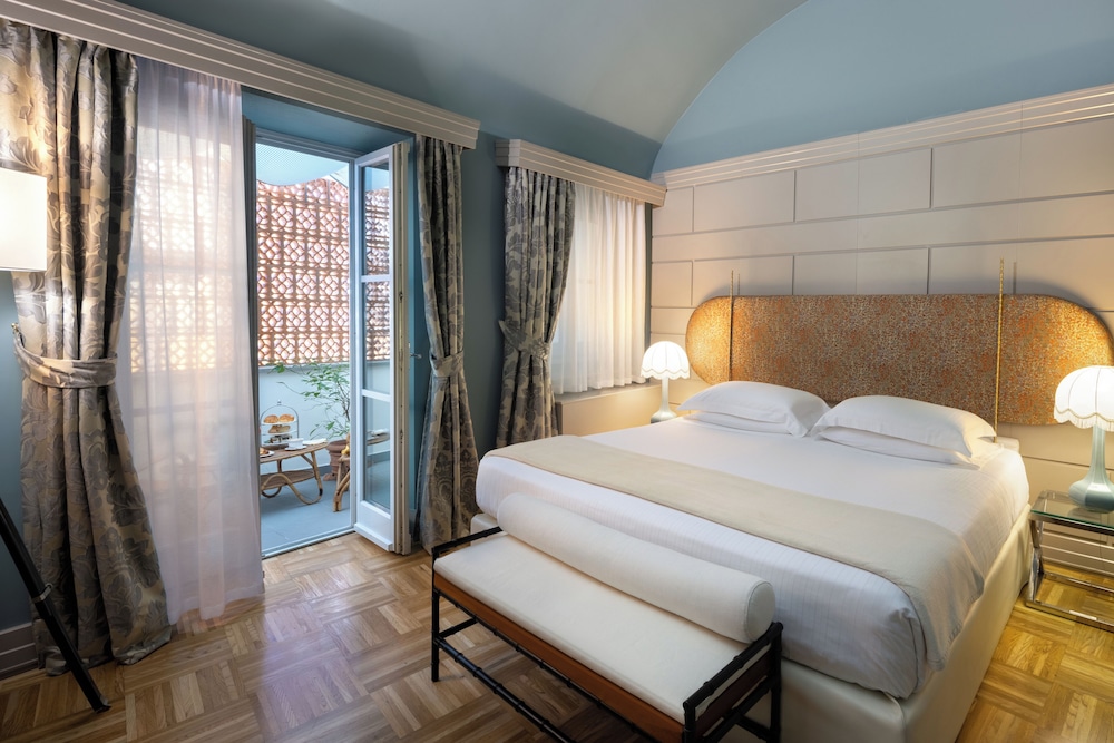 NINE SUITE - Photo 1