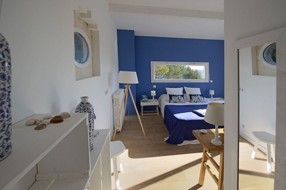 Double Room, Ensuite, Sea View (Le Pêcheur) photo 2