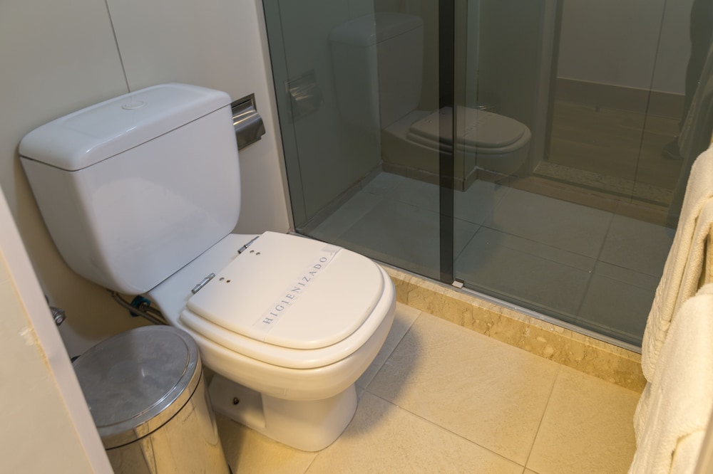 Standard Double Room - Photo 9