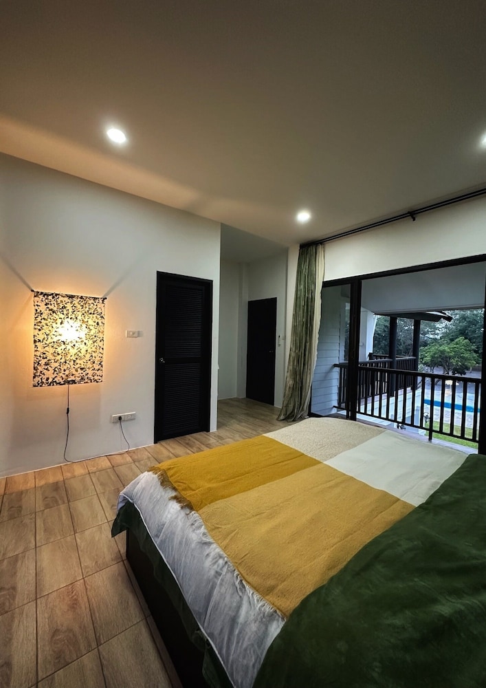 Deluxe Room, Non Smoking, Garden Area photo 1
