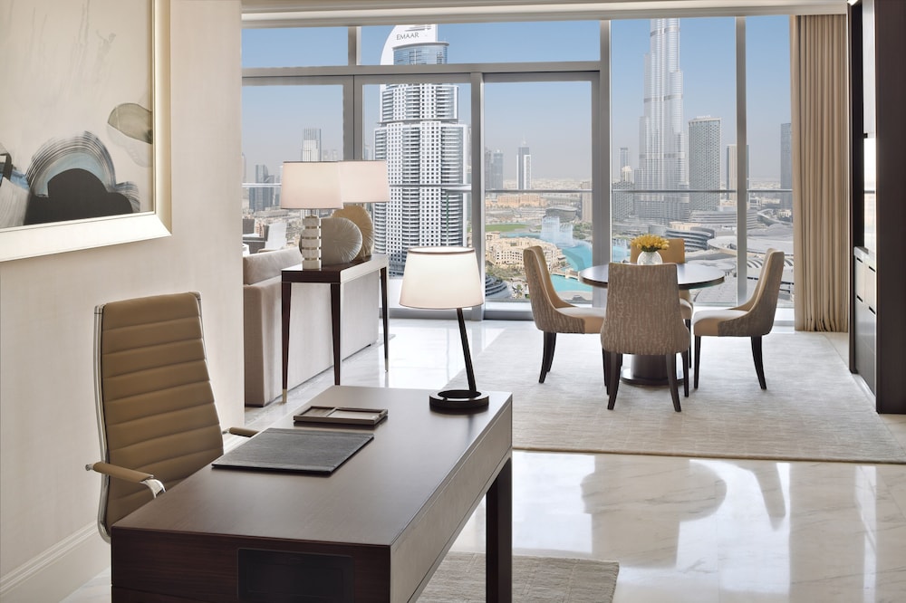 Executive Suite Burj Khalifa & Fountain View - Lounge Access serving Lunch, afternoon tea photo 2