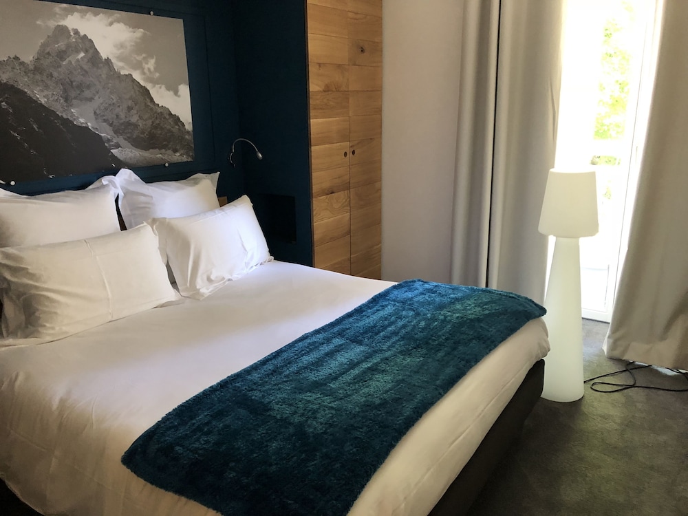 Superior Studio, 1 Queen Bed