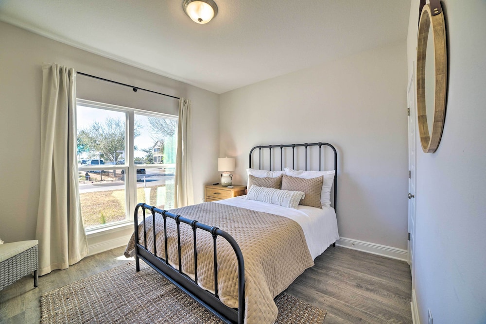 House (4 Bedrooms) photo 1