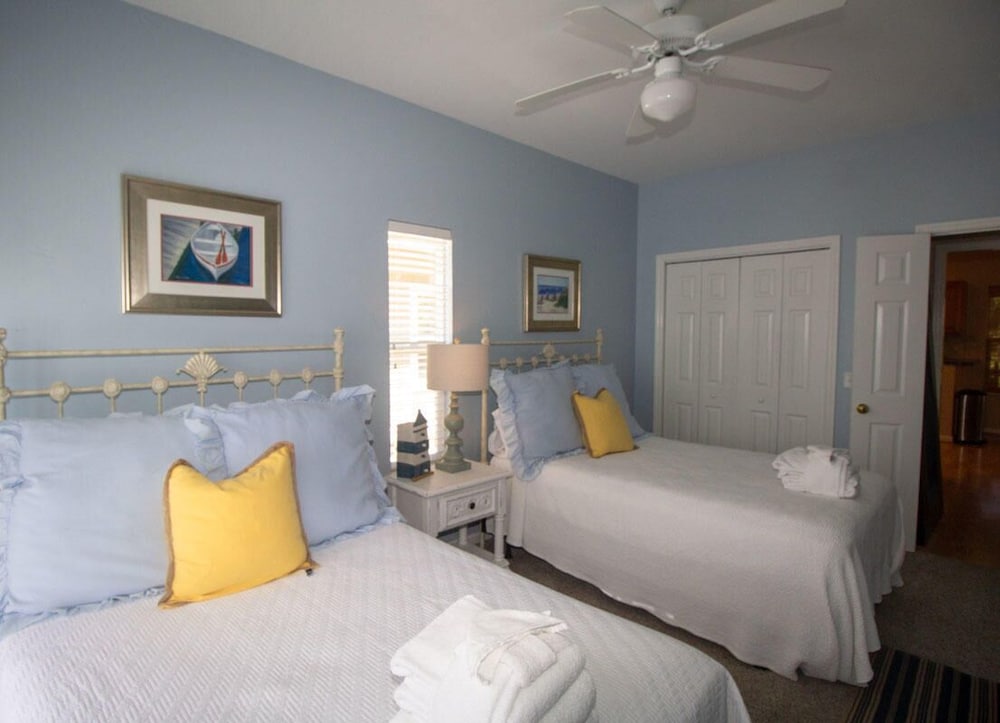 Cottage, Multiple Beds, Balcony, Golf View photo 1