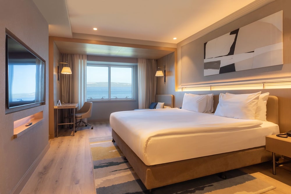 DELUXE KING ROOM WITH BOSPHORUS VIEW photo 1