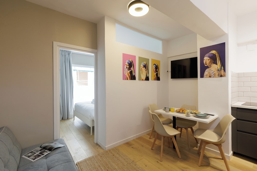 Elevato Suite
