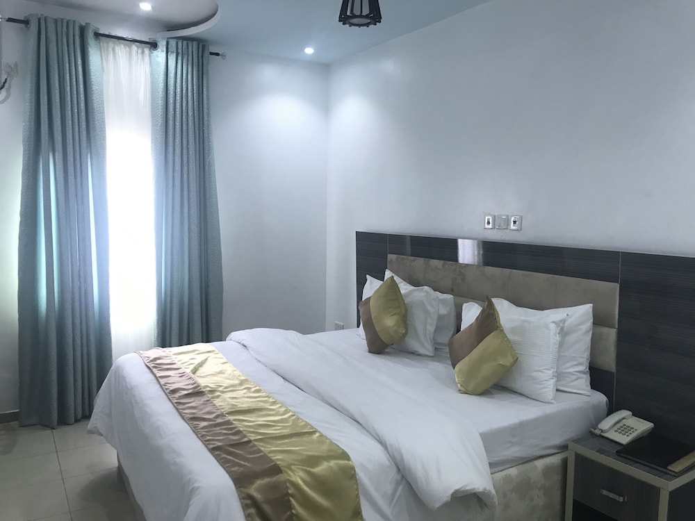 Luxury Suite photo 1