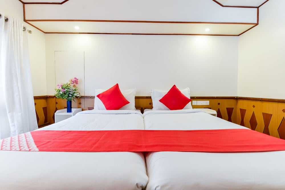 Deluxe Double Or Twin Room, 1 Queen Bed photo 3