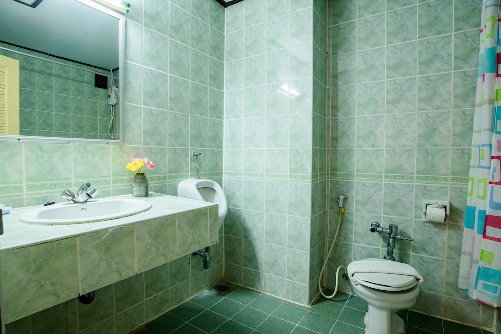 Deluxe Room, Sea View - Photo 7