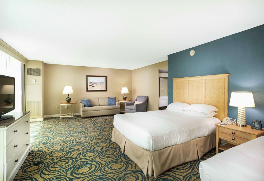 Room, 2 Queen Beds, Accessible, Oceanfront (Mobility & Hearing, Bathtub) - Photo 3