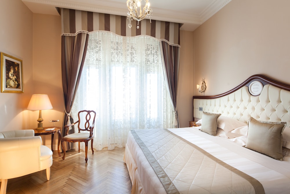 Executive Double or Twin Room - Photo 1